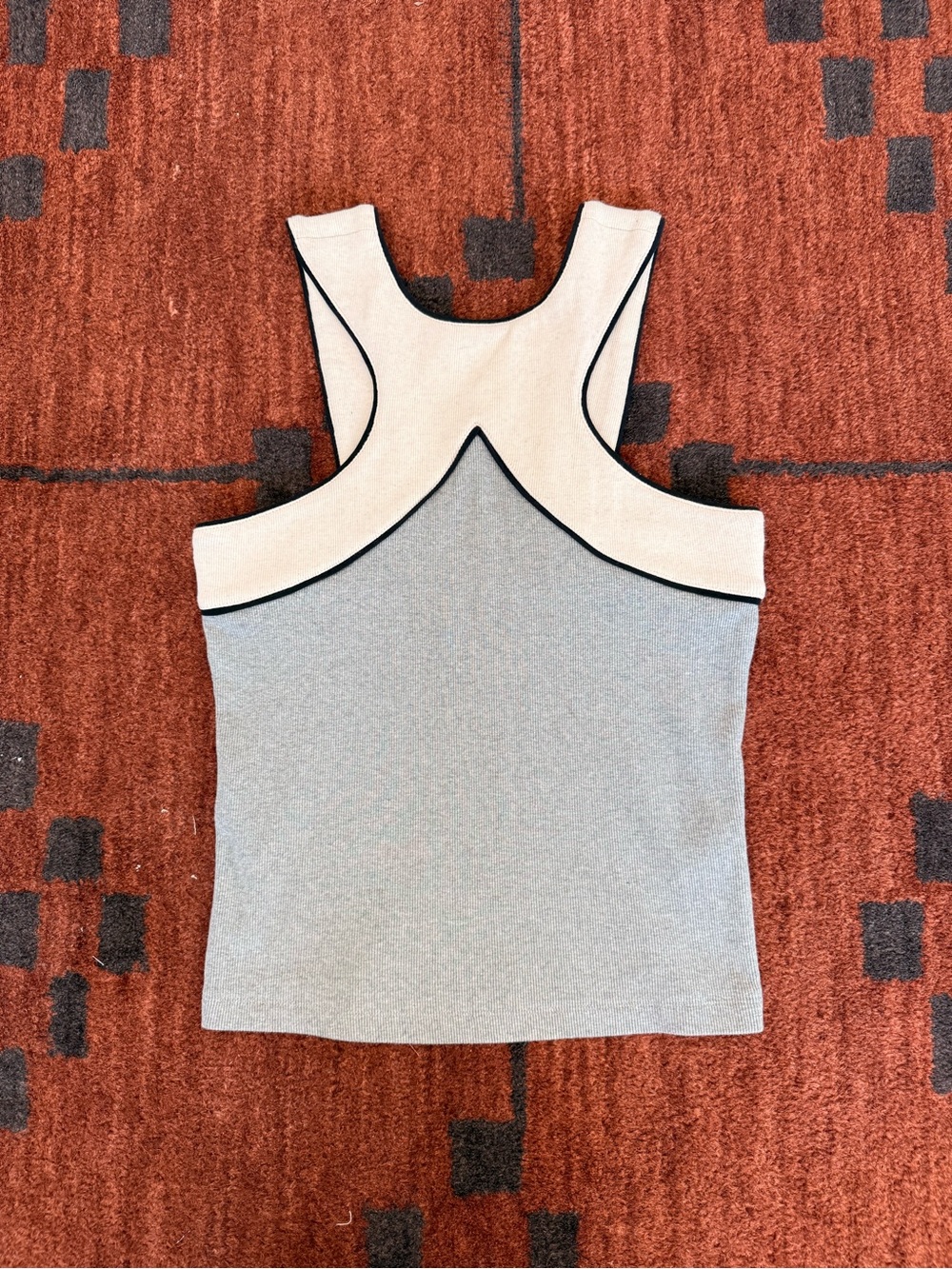 Maeve Two-Tone Sculpted Knit Tank Top in Cream & Light Gray